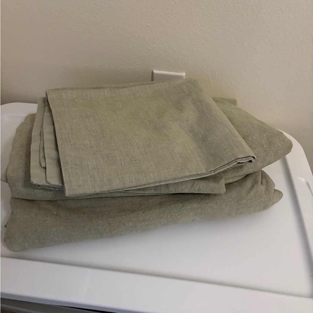 Threshold Cotton-Linen Chambray King Duvet Cover Set – Moss Green – NWOT - Picture 7 of 7